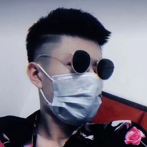 国产奶头好大揉着好爽视频
